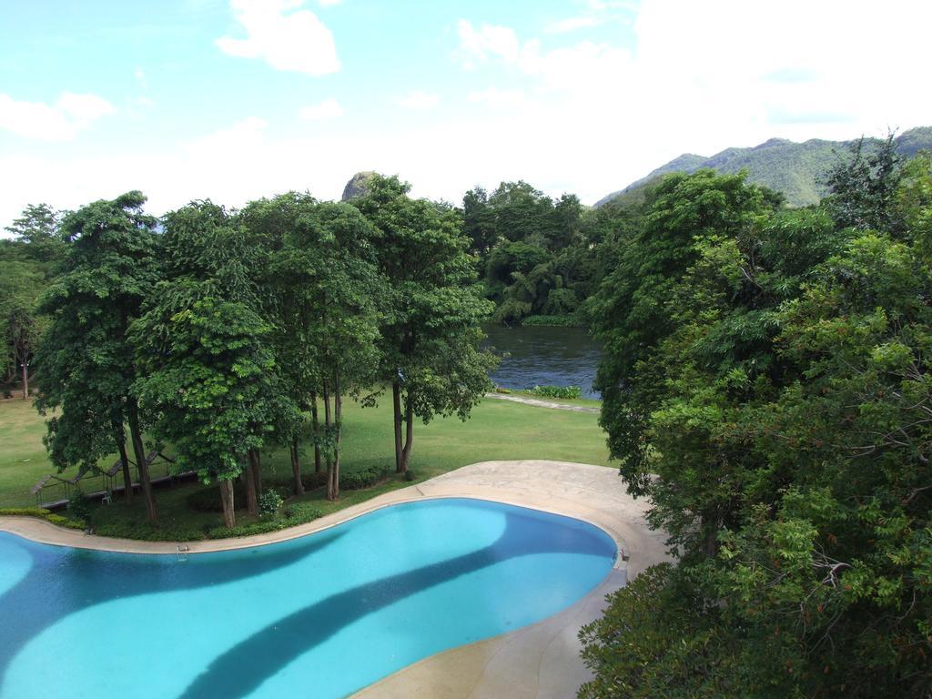 Pavilion Rim Kwai Resort Kanchanaburi Eksteriør billede